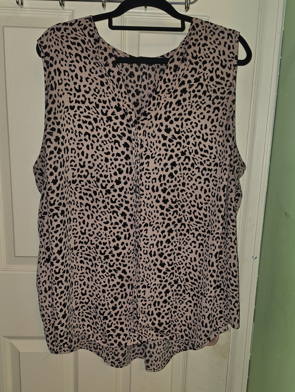 41 Hawthorn Pink and Black Leopard Print Sleeveless Top